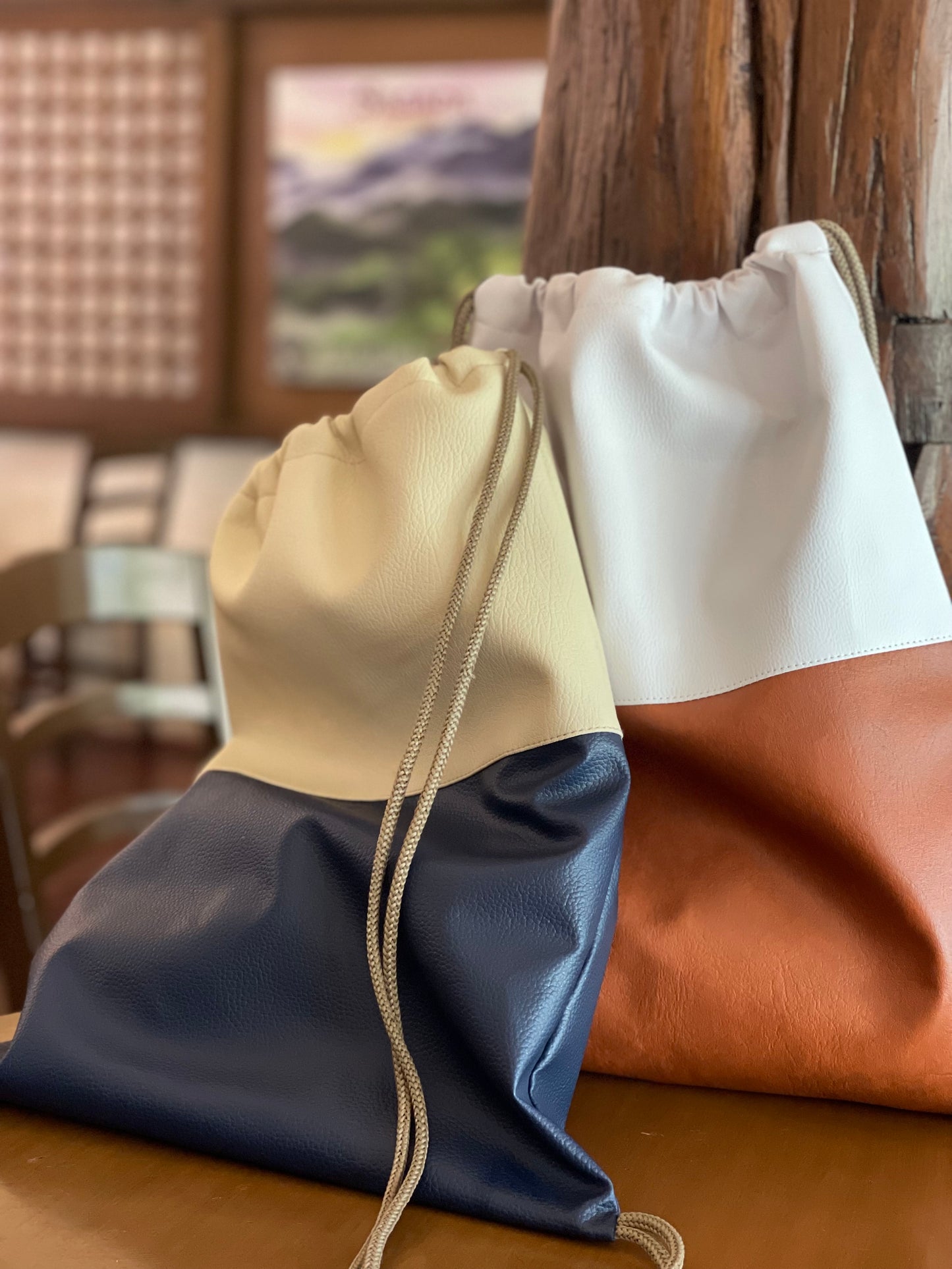 Robert Dapple Drawstring Bag